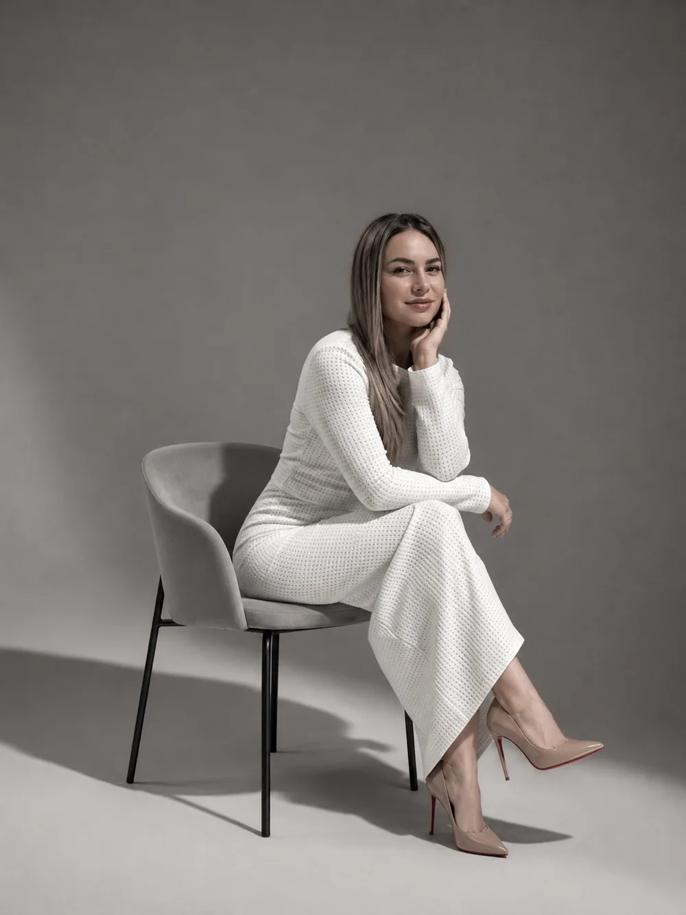 Viktoriya, founder of Lumé by VK Studio.